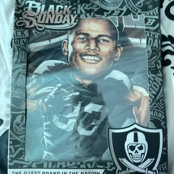 ✅ 🌟NEW IN BOX🌟 Black Sunday Raiders Waller #83 Large Graphic Tshirt ✅ - Picture 4 of 6